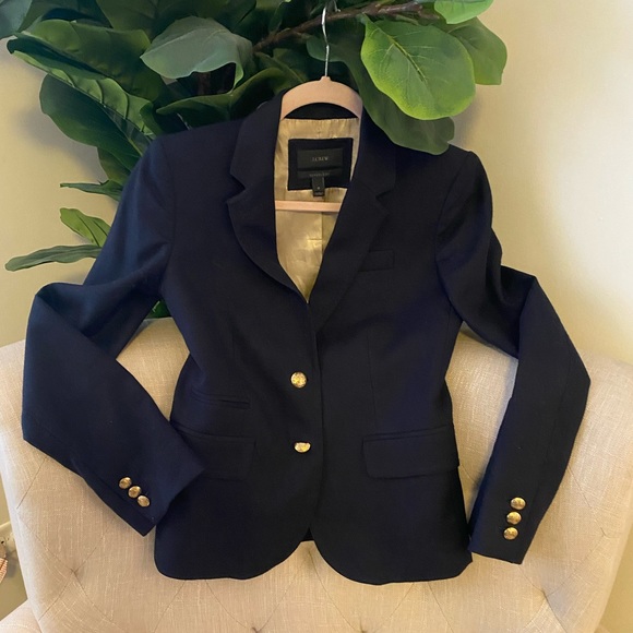 J. Crew Jackets & Blazers - J. CREW SCOOLBOY BLAZER IN NAVY